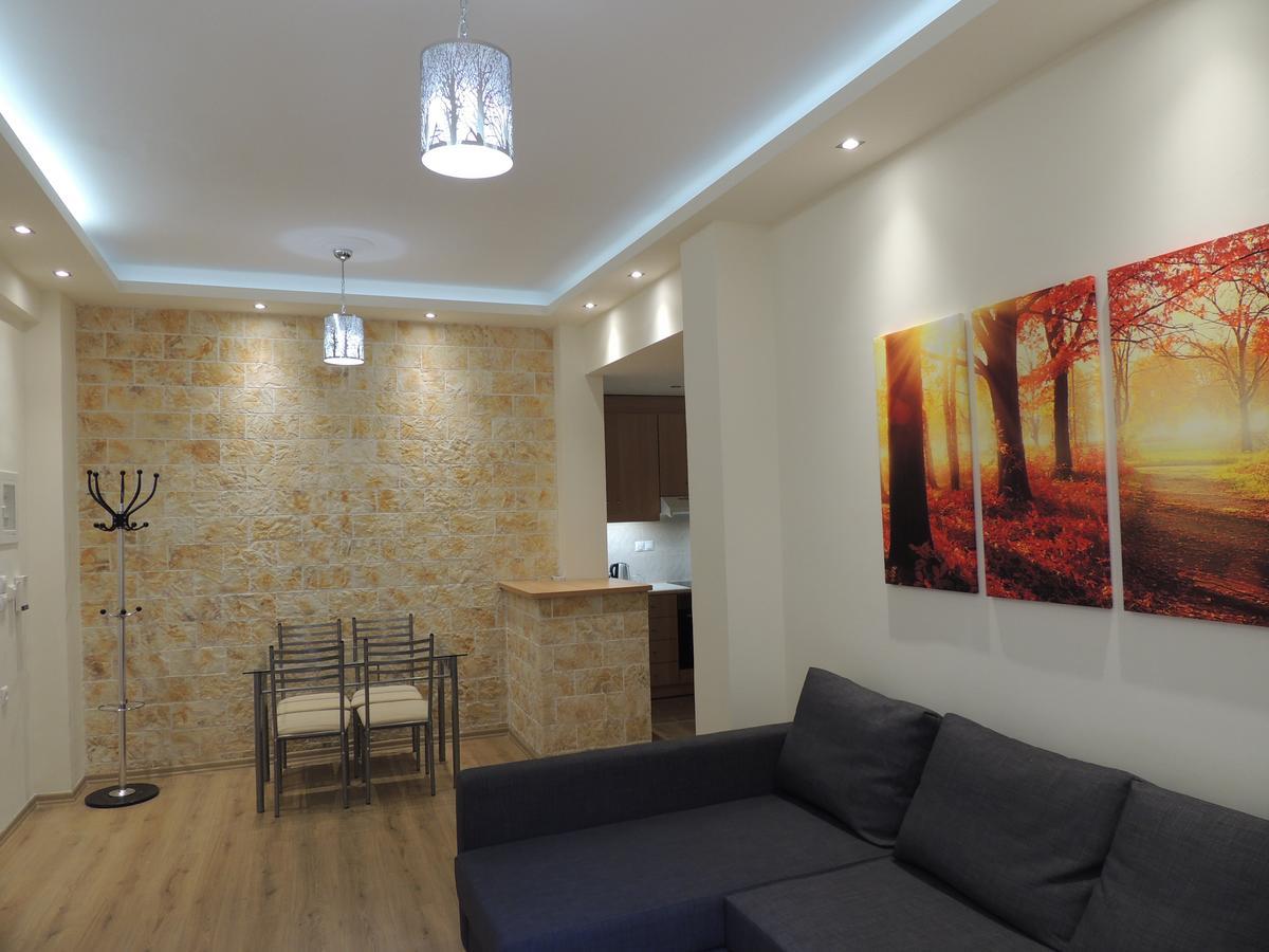 Apartment Near Acropolis Athena Bagian luar foto
